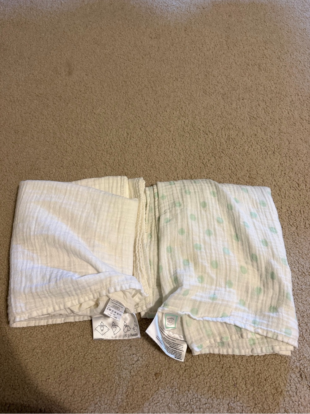 2 Swaddle Me Baby Swaddle Muslin lightweight blanket. Unisex. Gender neutral.
